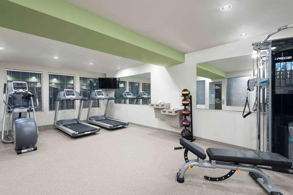 Woodspring Suites Providence Udogodnienia zdjęcie
